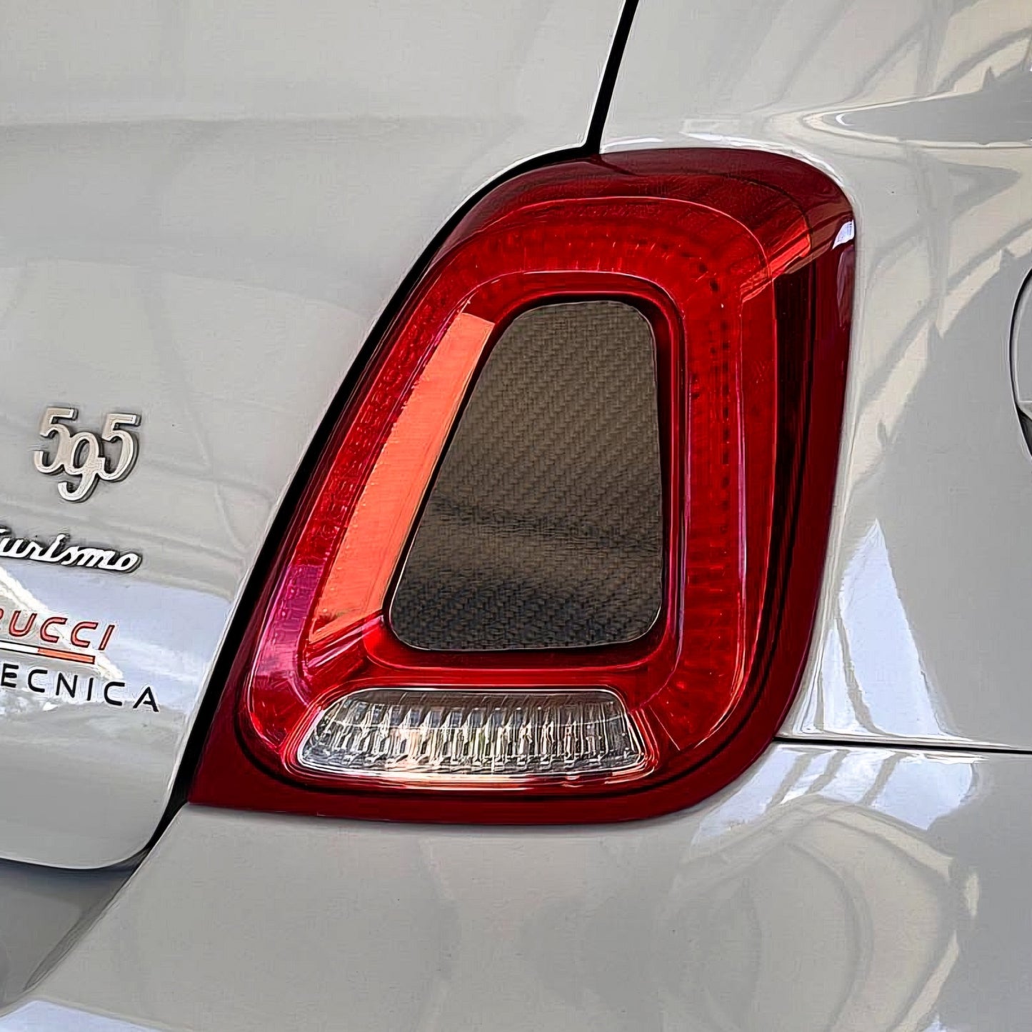 Placchette in carbonio fanali posteriori (per Fiat Abarth 500, 595, 695)