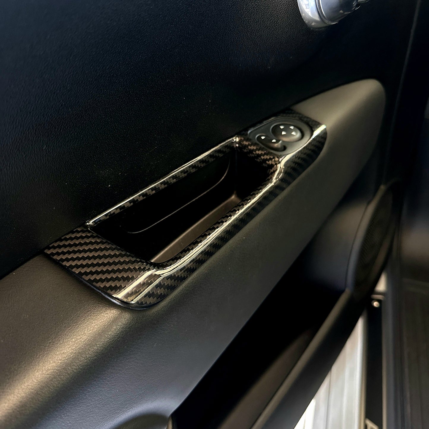 Cover in carbonio maniglie interne sportelli (per Fiat Abarth 500, 595, 695)
