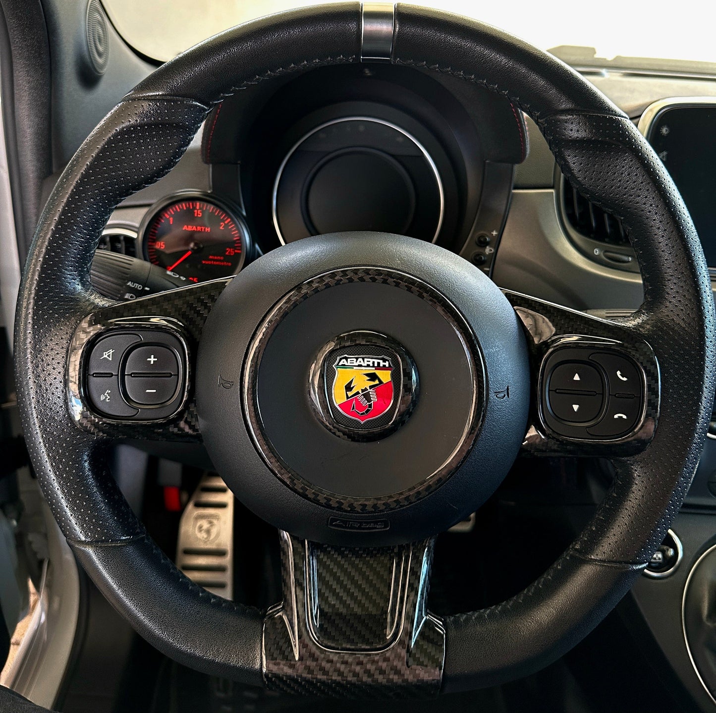 Cover in carbonio pulsanti volante (per Fiat Abarth 500 Restyling, 595, 695)