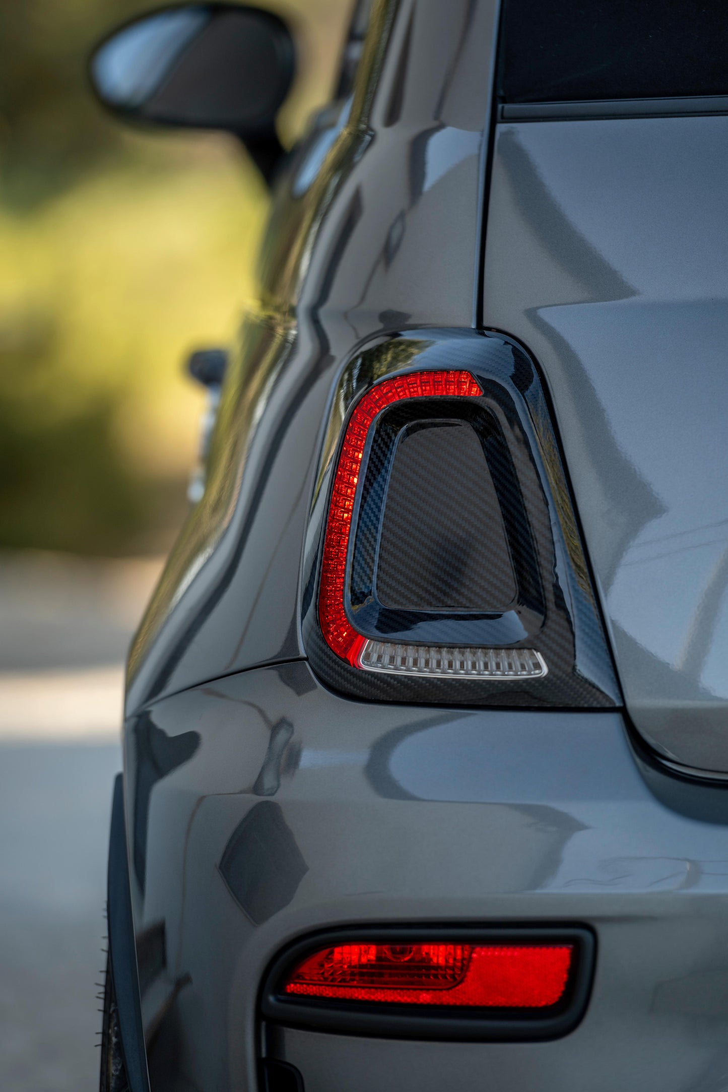 Cover in carbonio fanali posteriori (per Fiat Abarth 500 Restyling, 500e Style, 595 e 695)