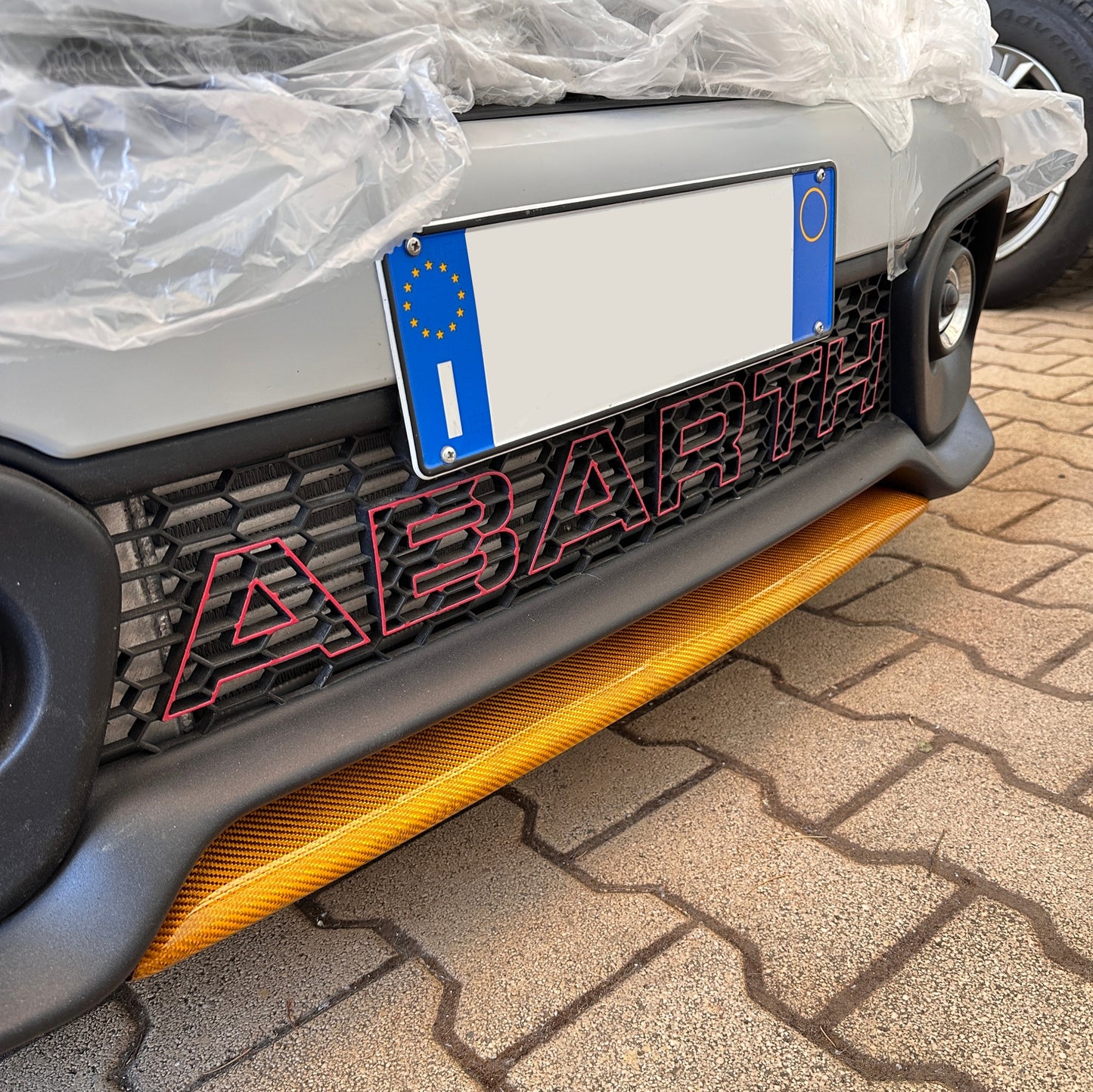Cover giallo dorato in carbonio splitter lama anteriore (per Fiat Abarth 500 Restyling, 595, 695)