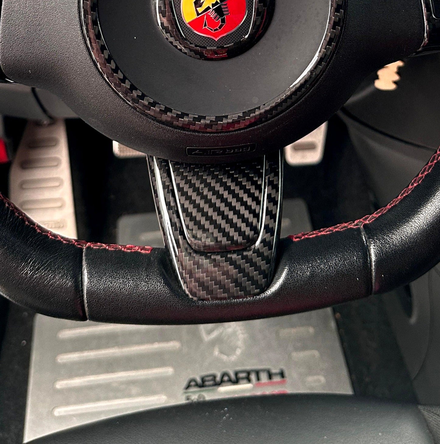 Cover in carbonio parte inferiore volante (per Fiat Abarth 500 Pre-Restyling, 595, 695)