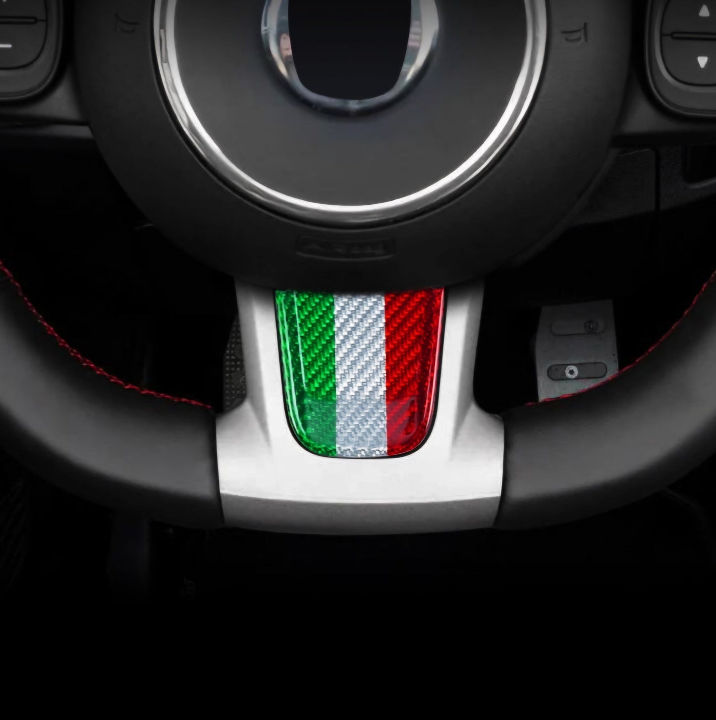 Inserto in carbonio tricolore volante (per Fiat Abarth 500 Restyling, 595, 695)