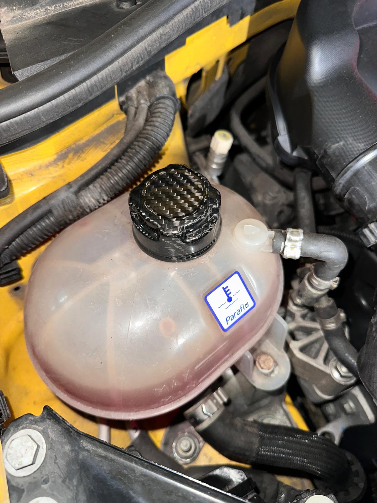 Cover tappo liquido refrigerante in carbonio vero Fiat Abarth 595 695 500 alfa mito