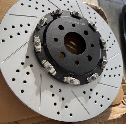 Coppia disco freno 330mm baffati e forati (per Fiat Abarth 500, 595, 695)